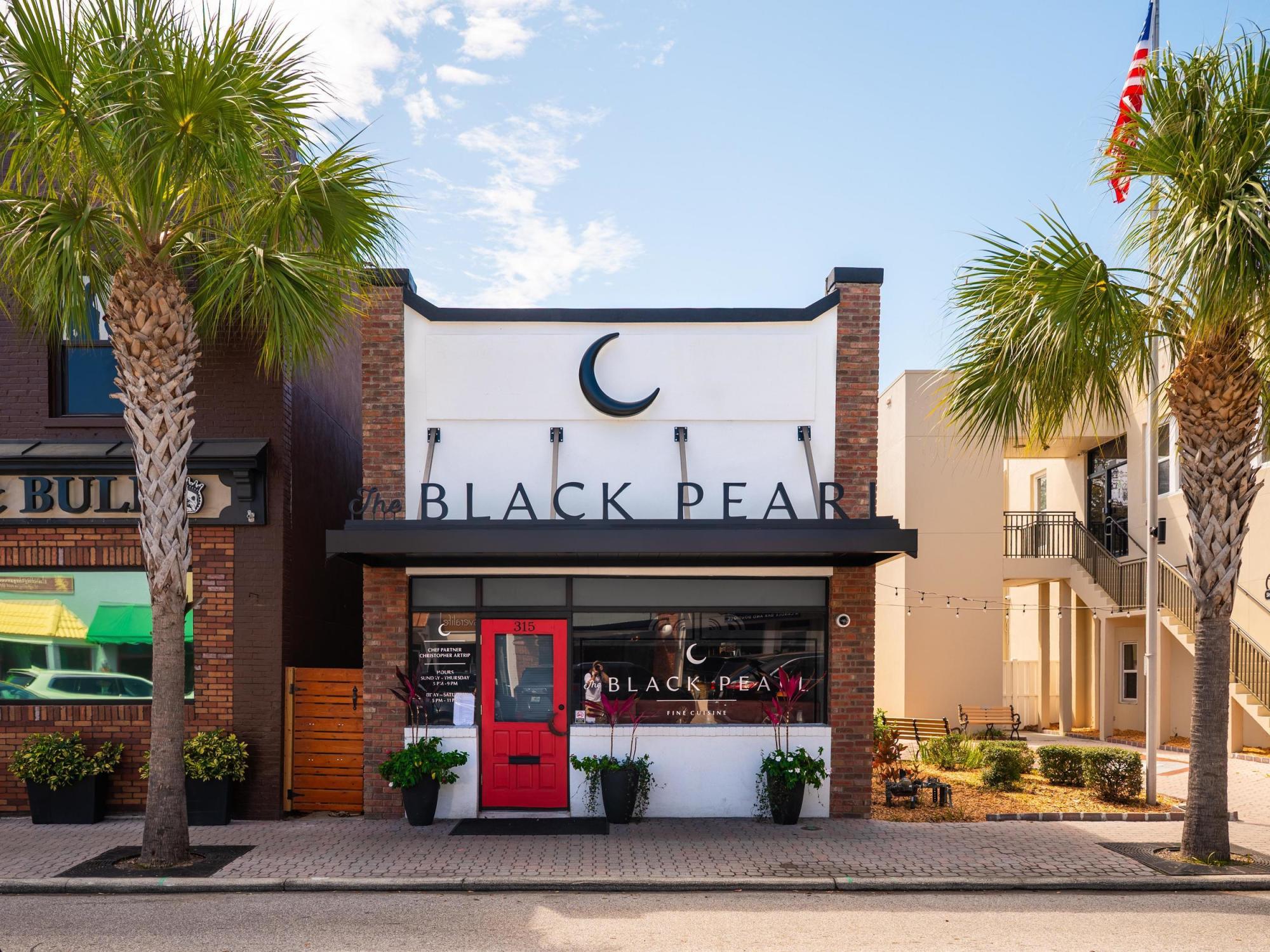 Exterior of Back Pearl Restaurant in Dunedin