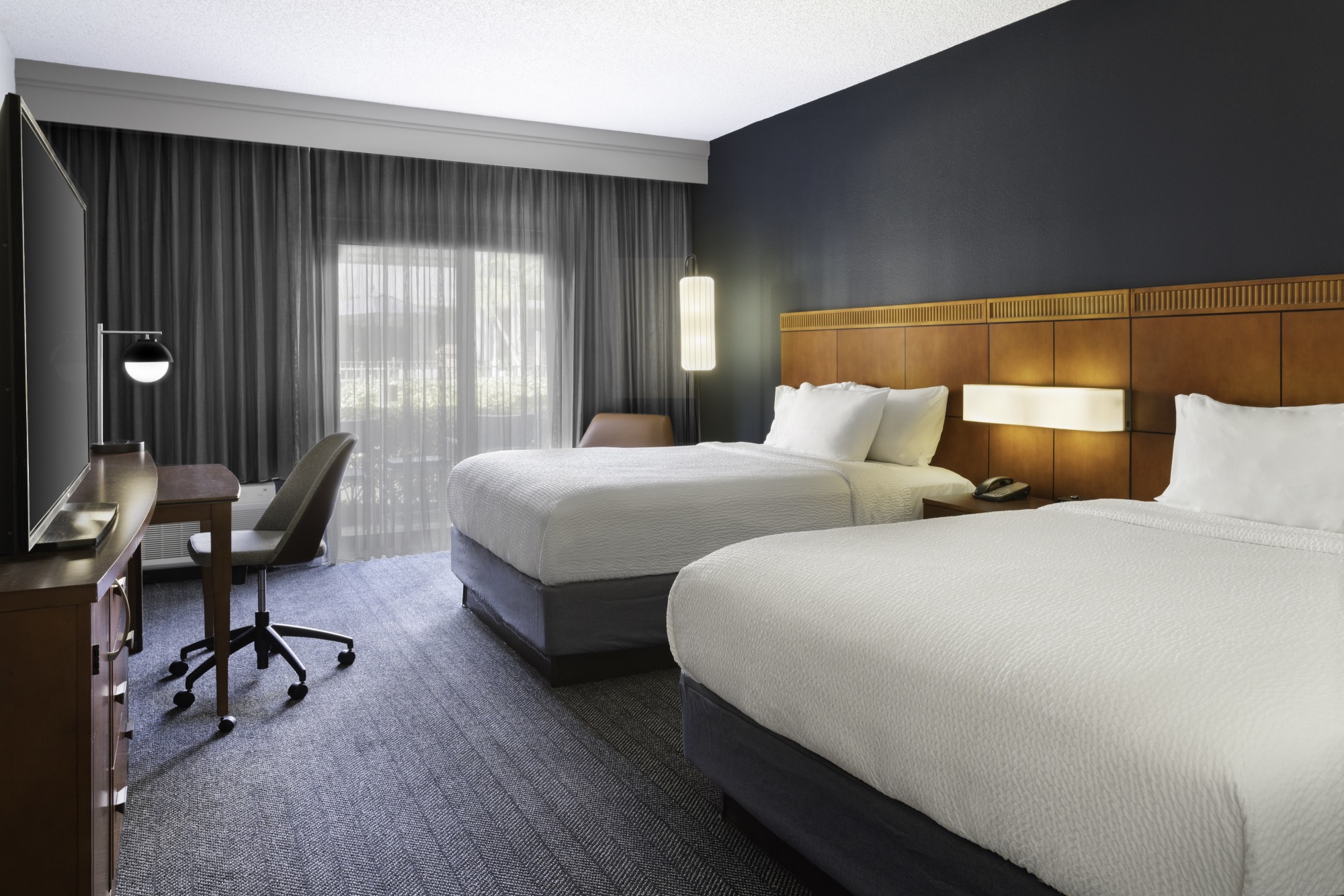 Queen/Queen Guest Room