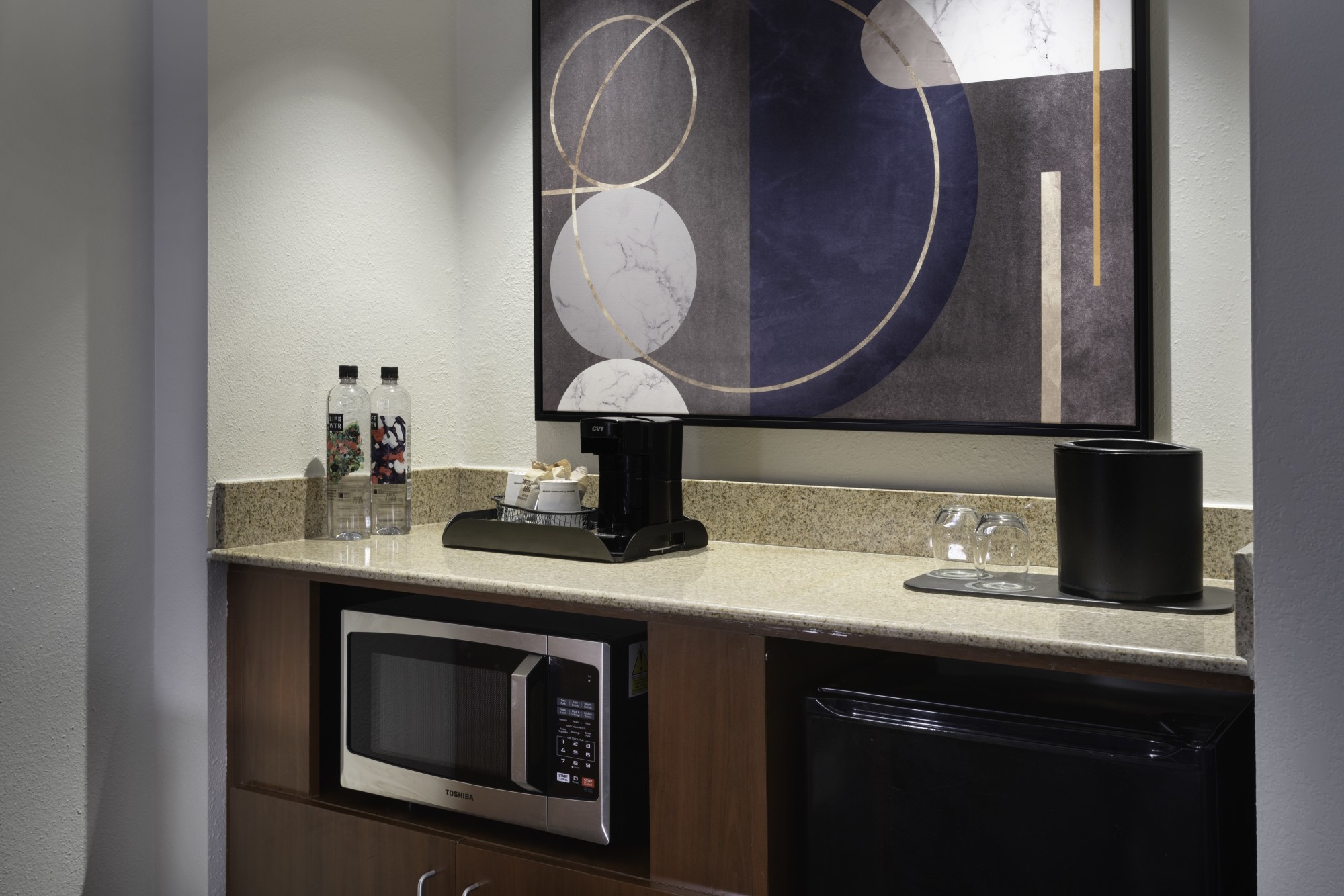 Suite Kitchenette