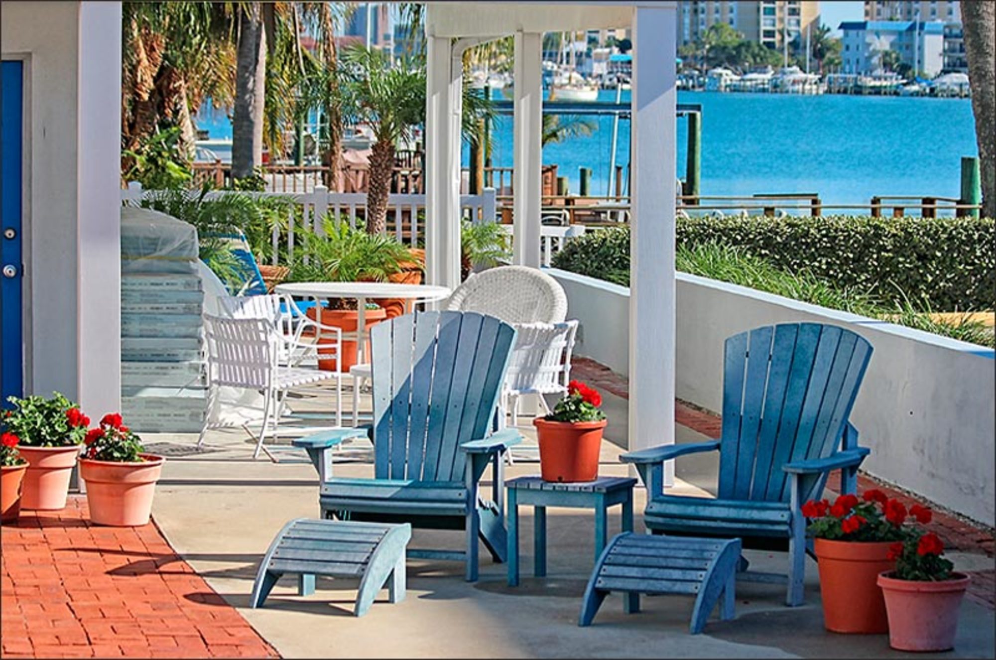 Come and Relax!