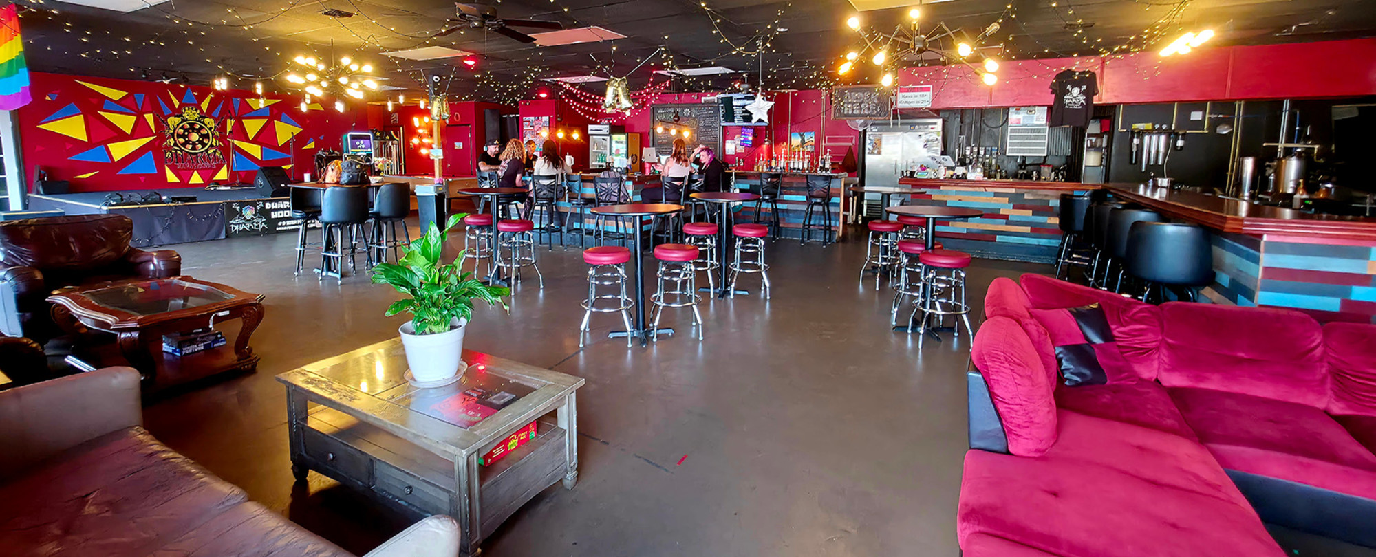Dharma Kava & Coffee_Interior