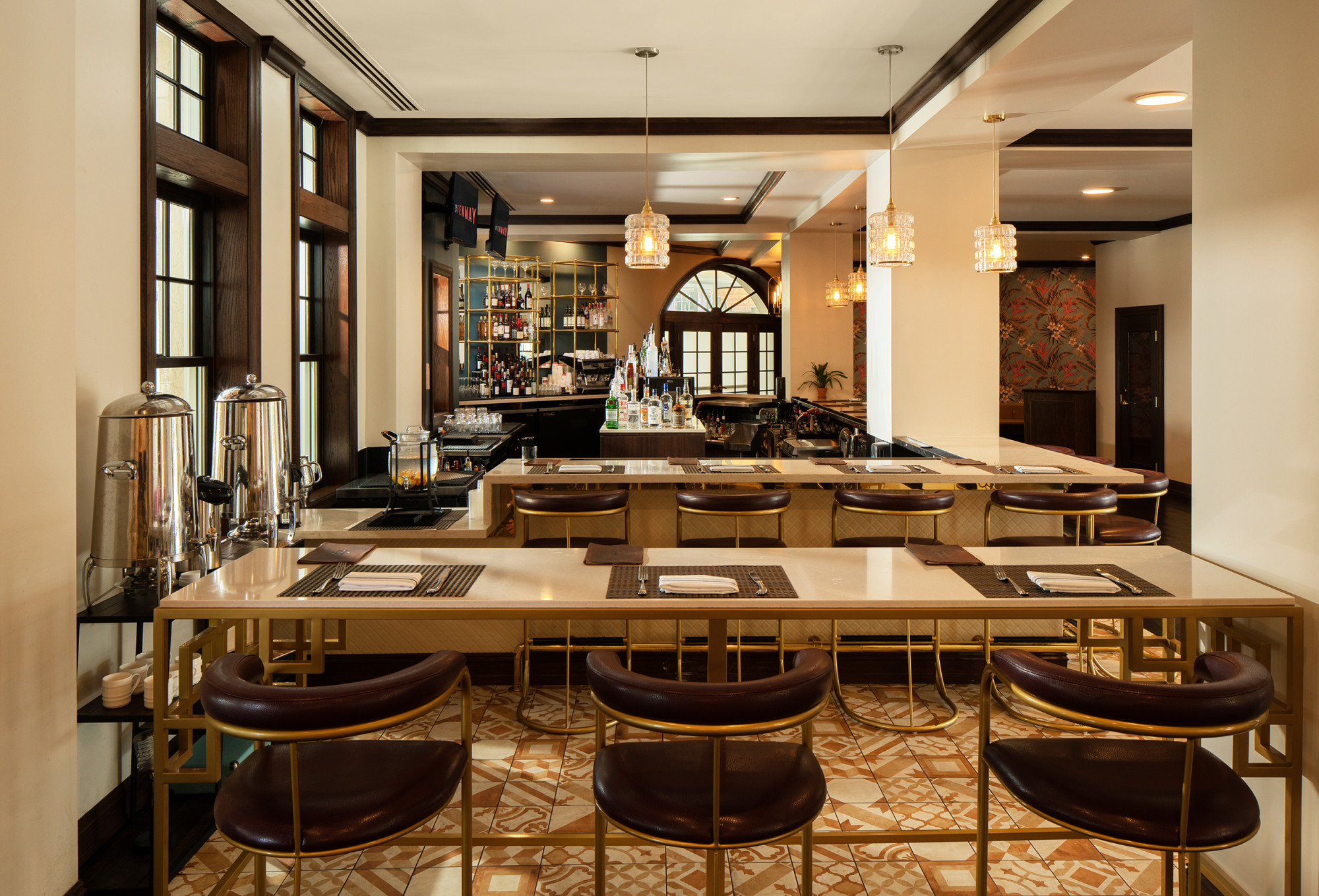 HEW Parlor Bar