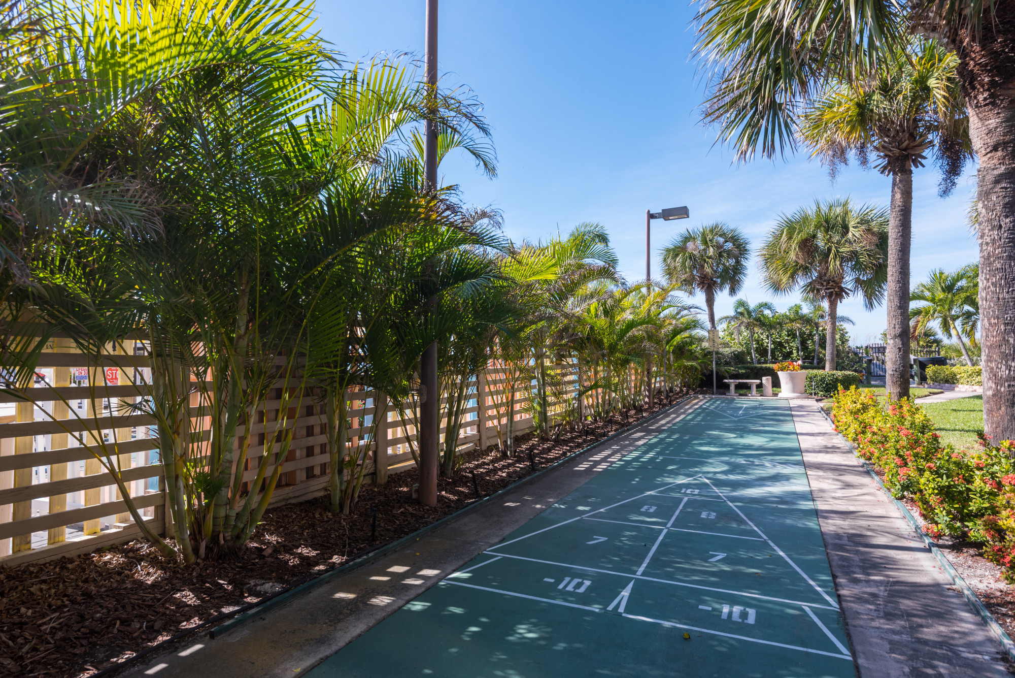 shuffleboard court
