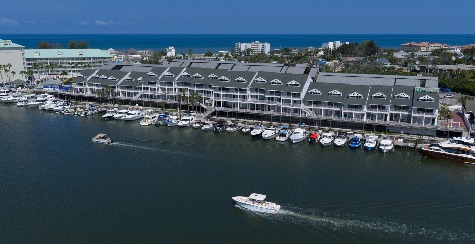 Aerial view of Holiday Inn Harbourside