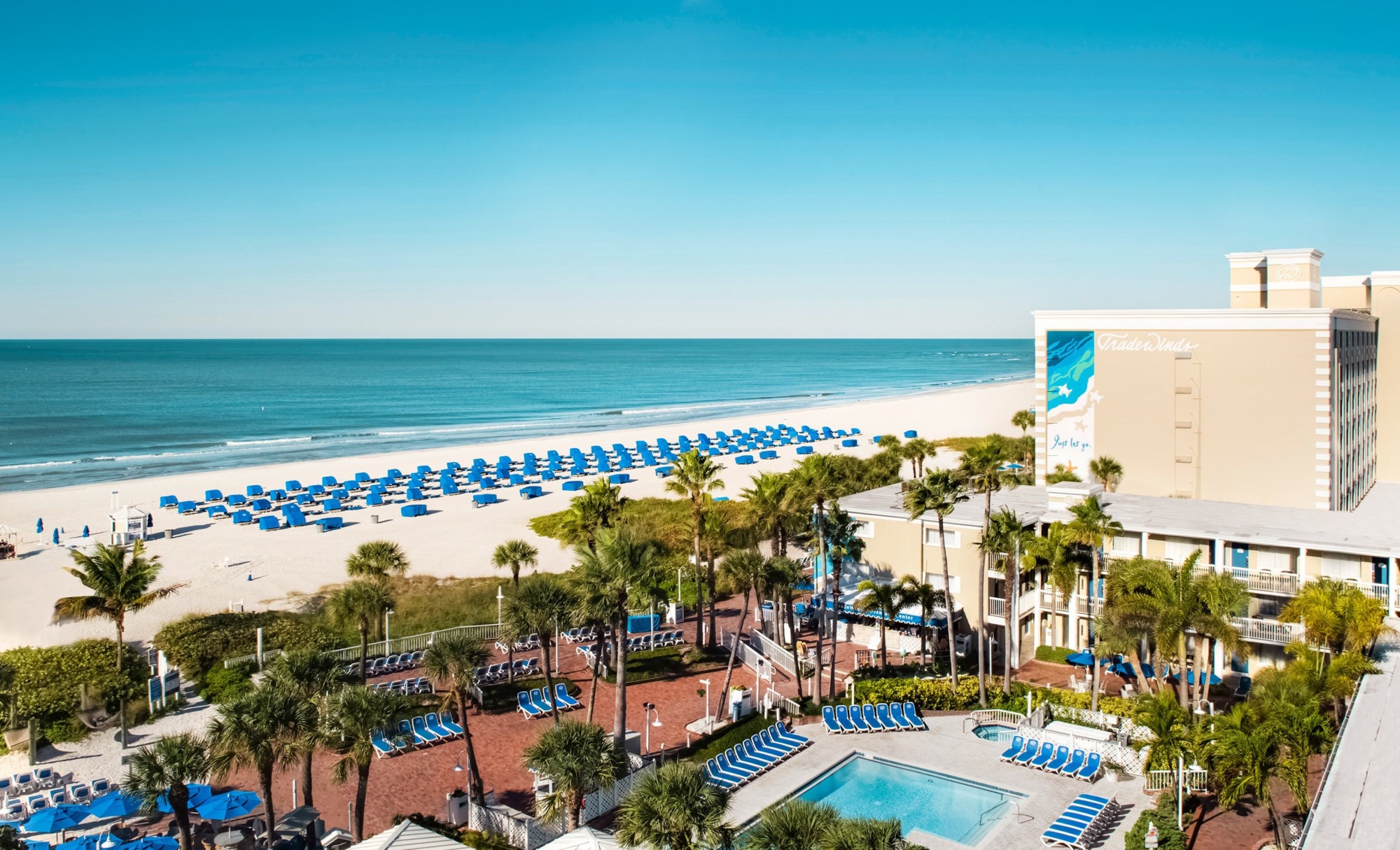 Island Grand Beachfront Pool