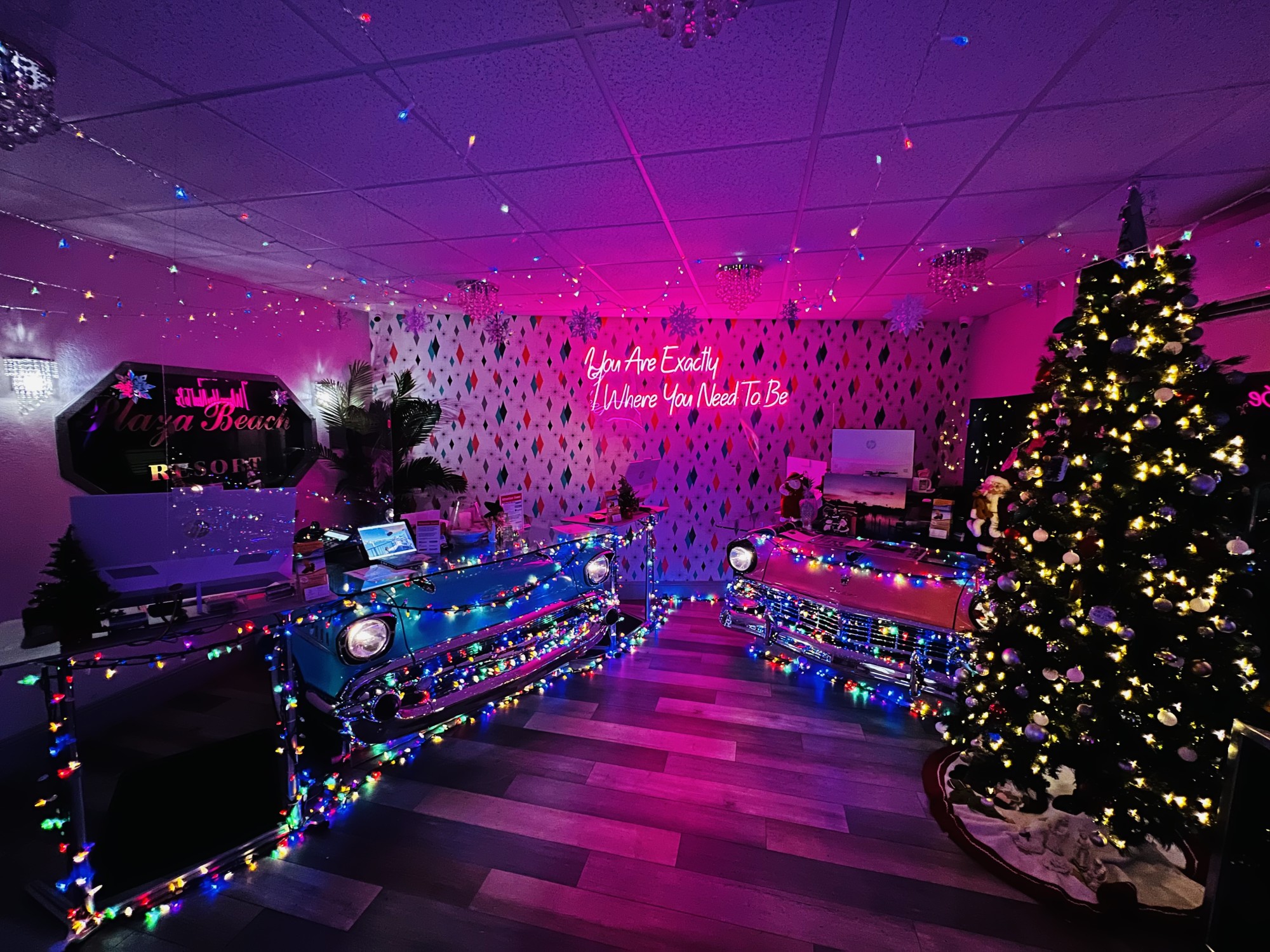 Plaza Beach Resort Christmas Desk