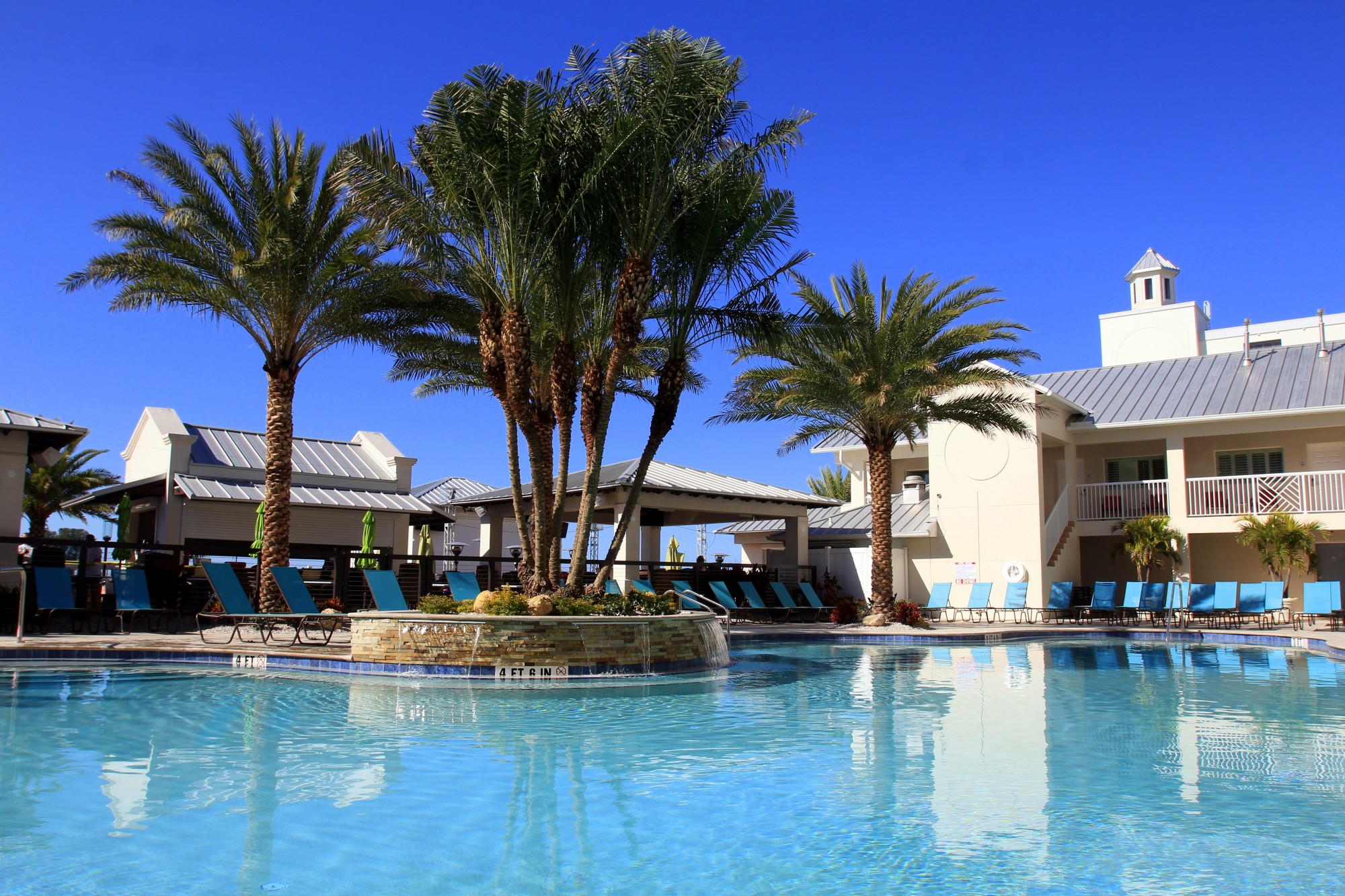 Tropical pool