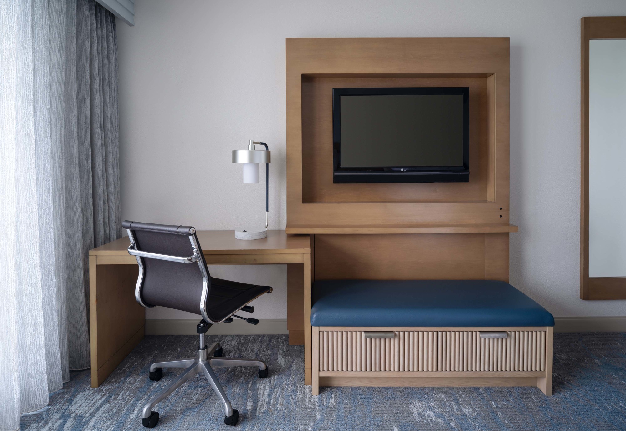 Suite Living area