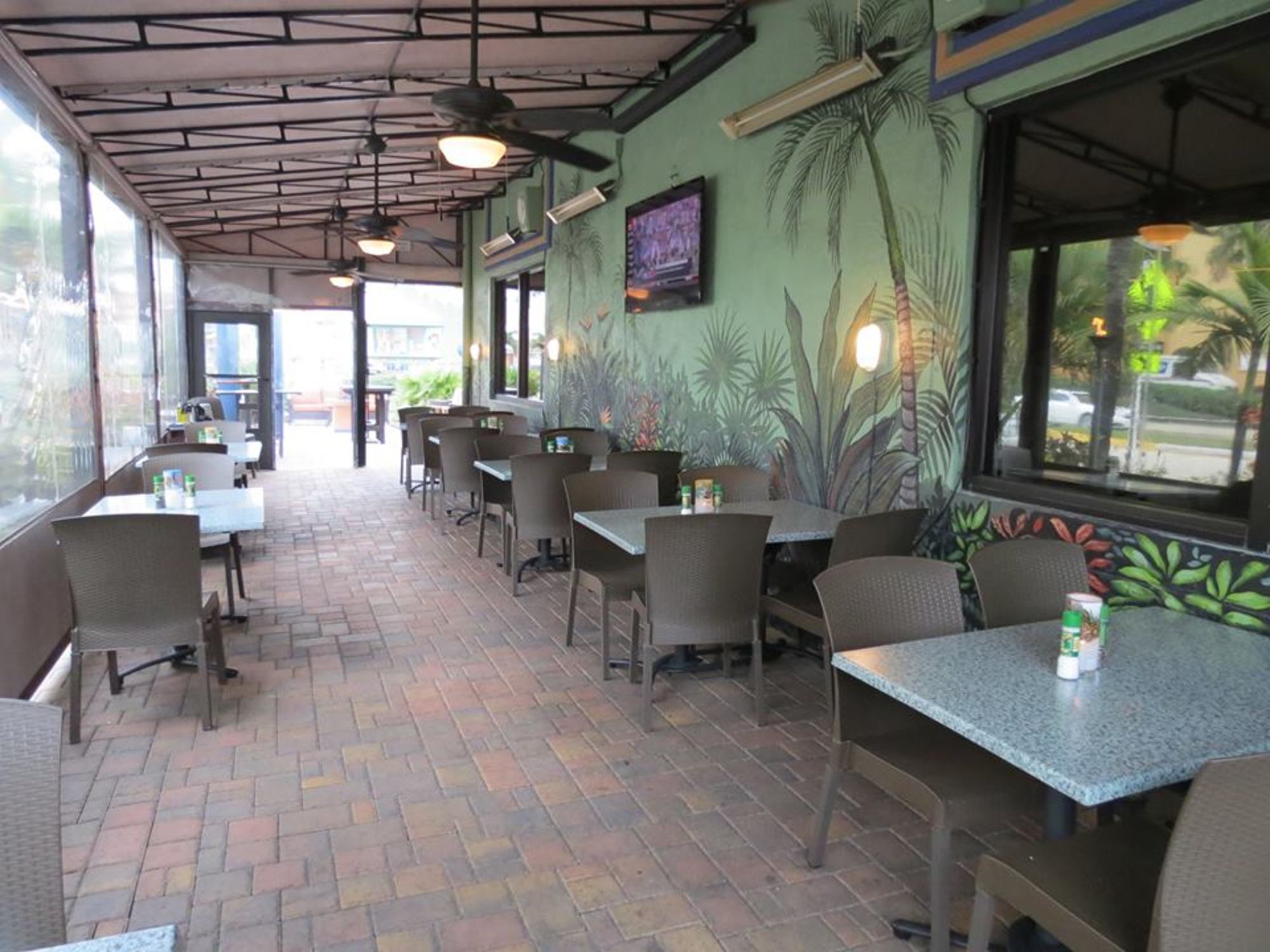 Middle Grounds Grill