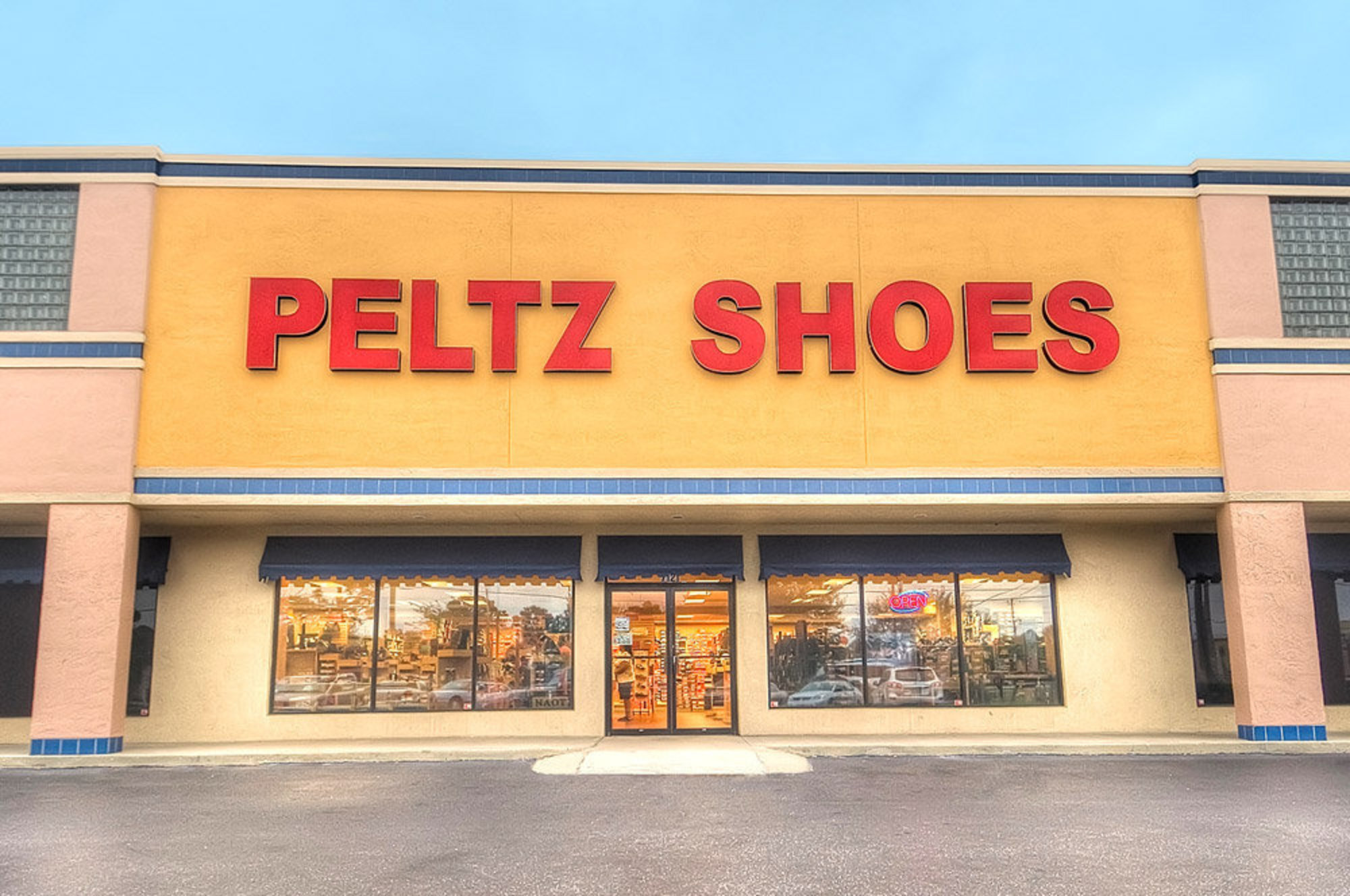 Peltz Shoes