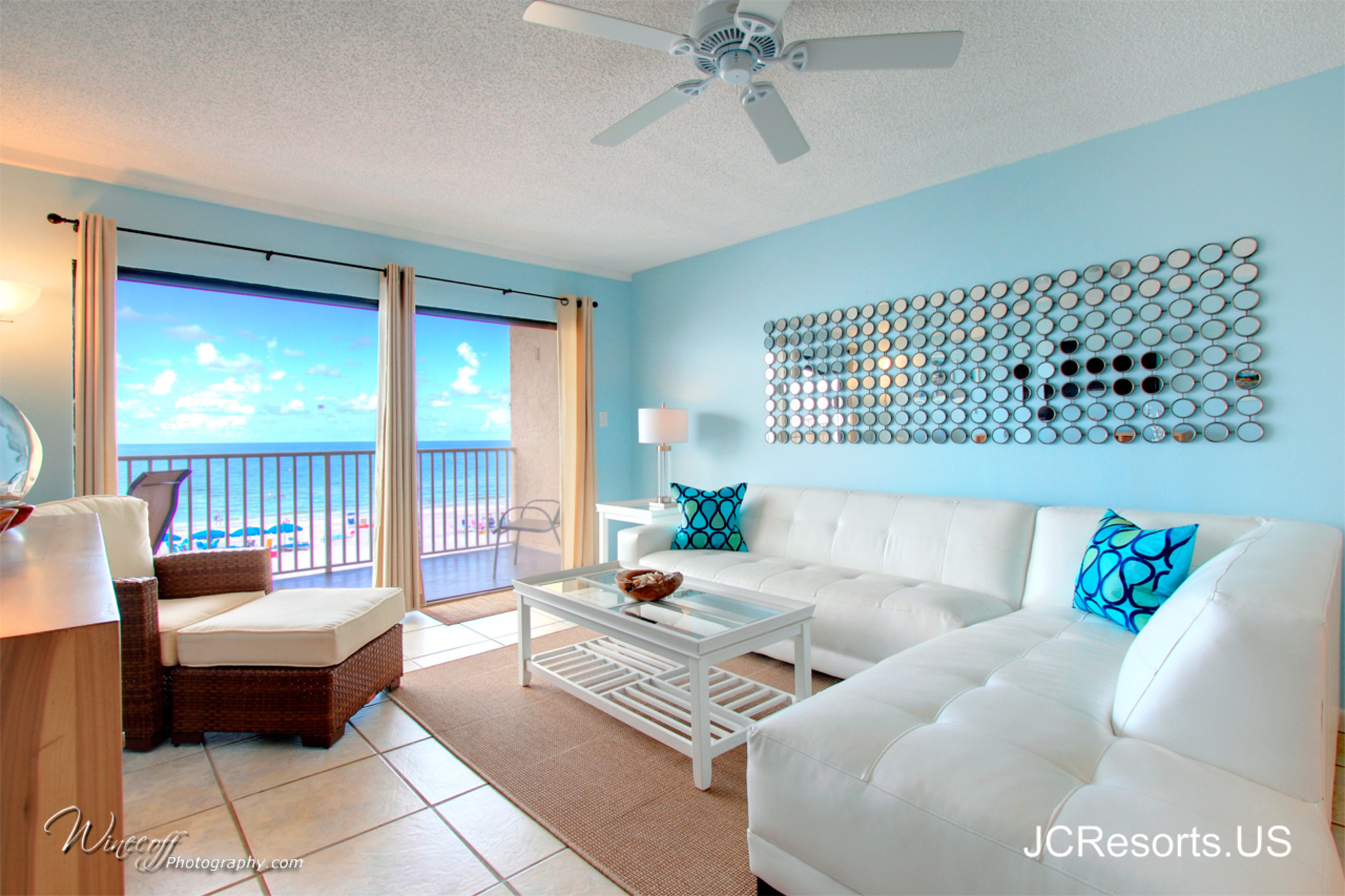 JC resorts Living SPace