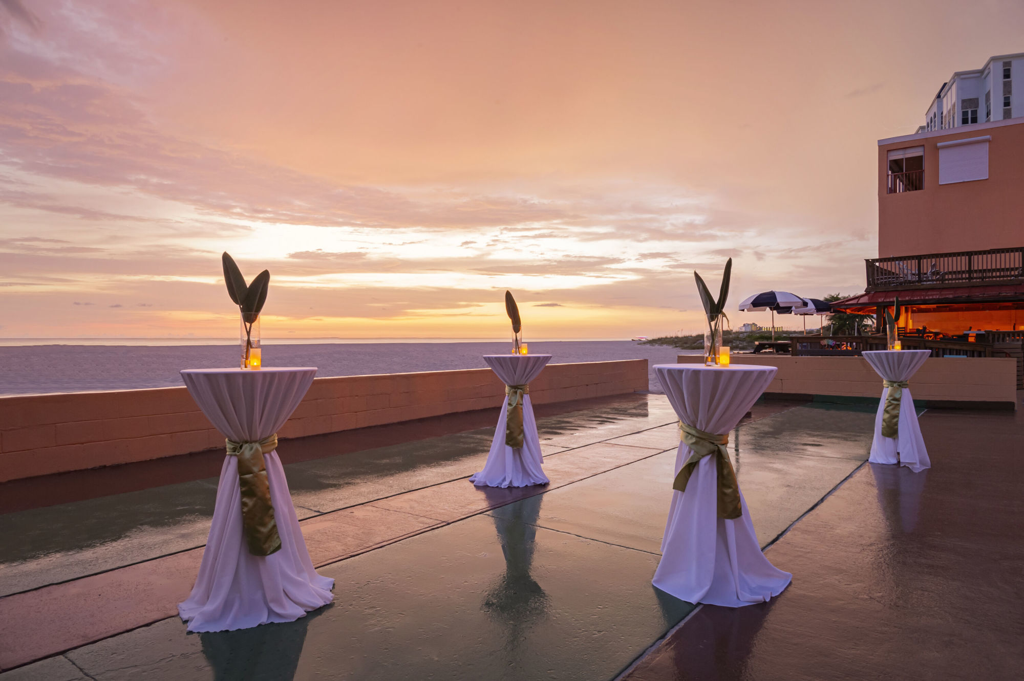 Dolphin Beach Resort_Beachfront Terrace