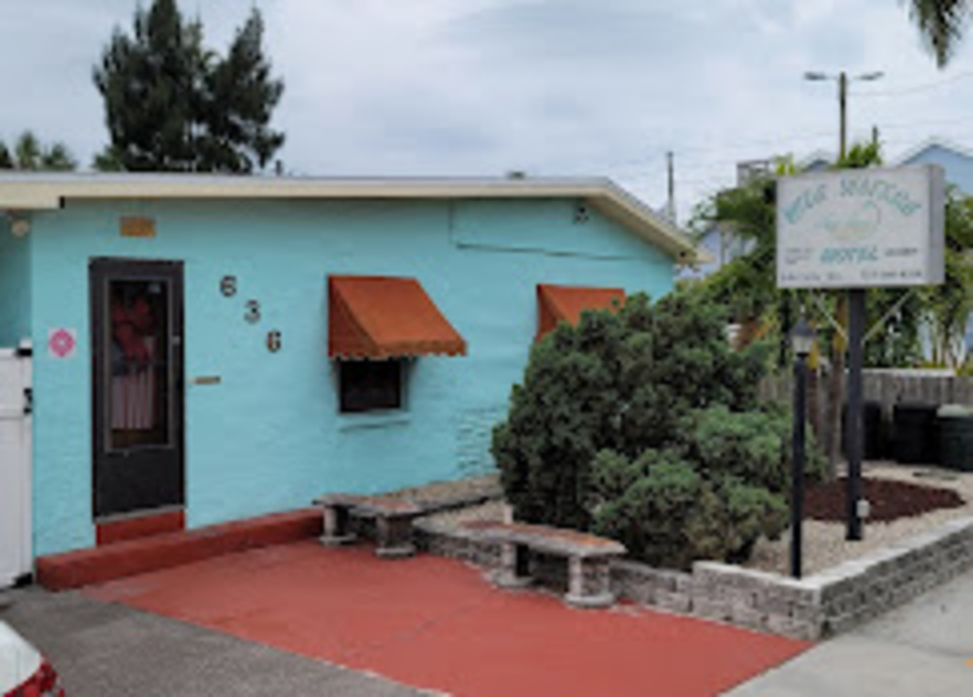 Wide Waters Motel