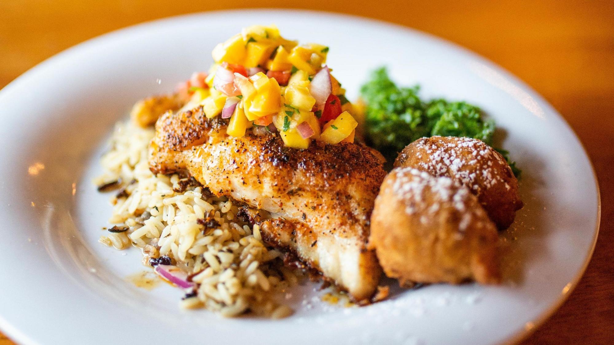 grouper plate at Friendly Fisherman - hero