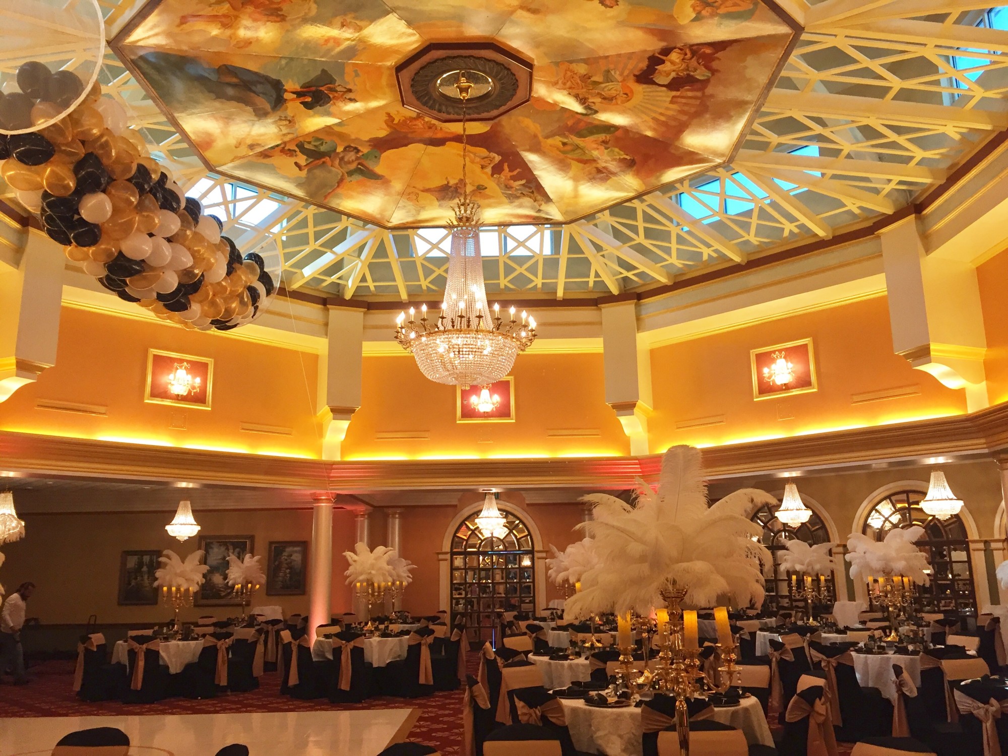 Opulent 4 Springs Ballroom the Perfect Wedding Venue