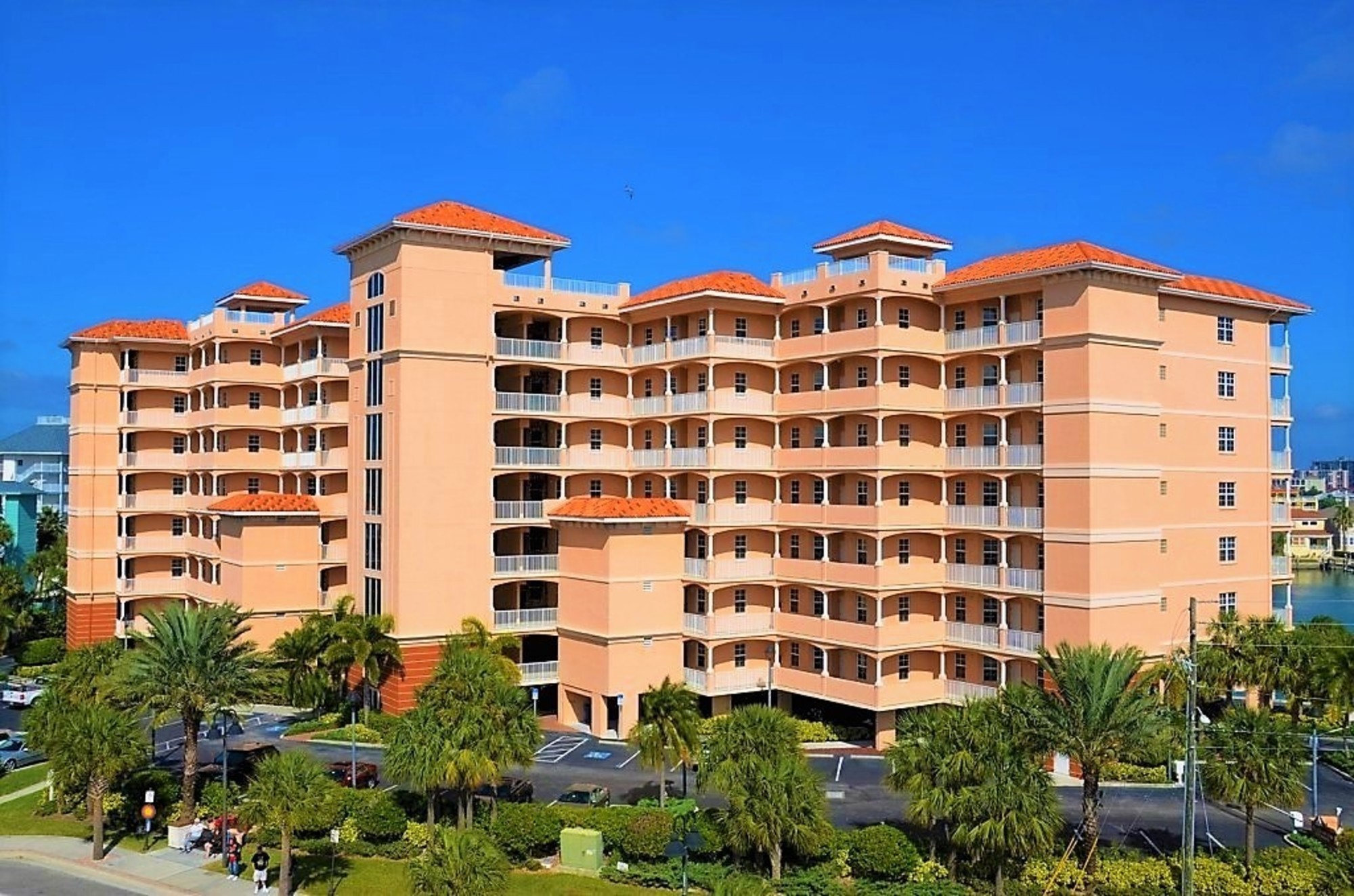 Harborview Grande Condominium
