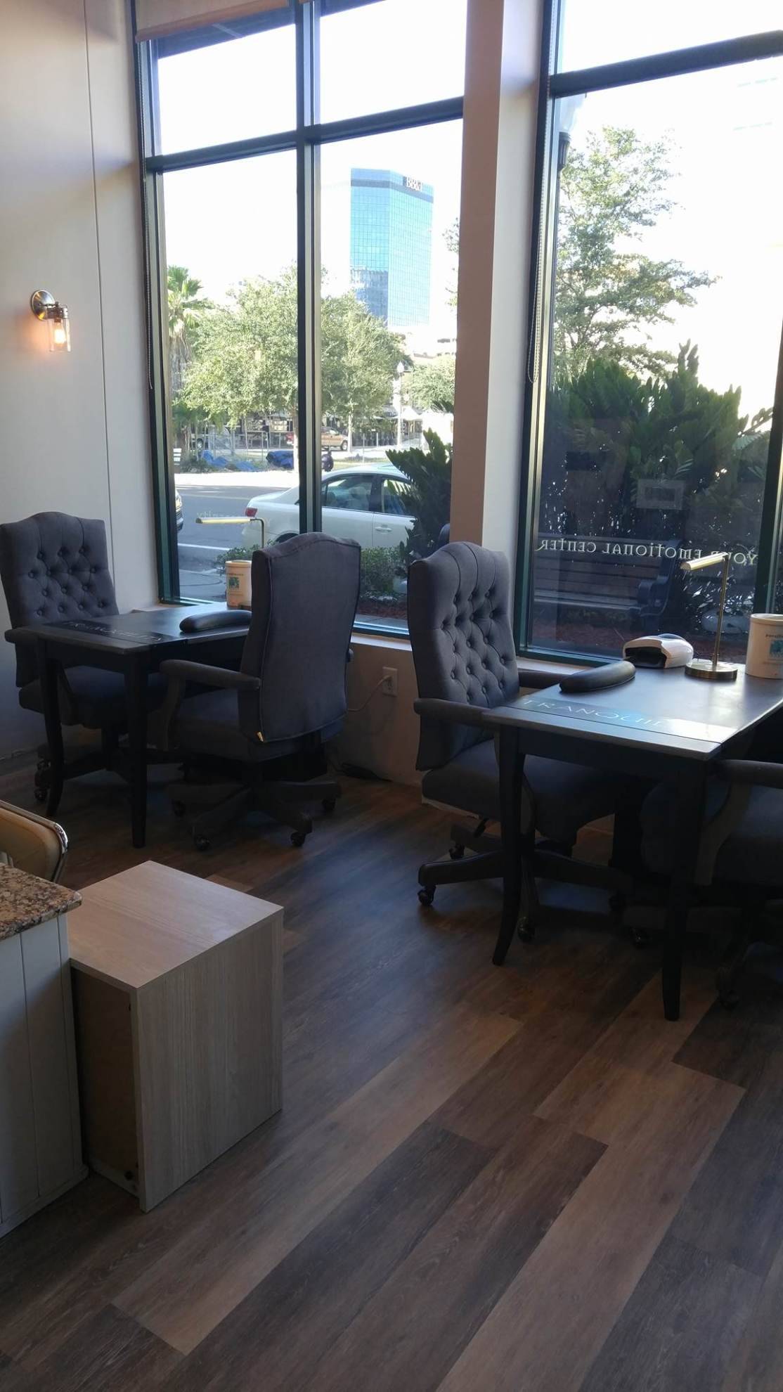 Nail room
