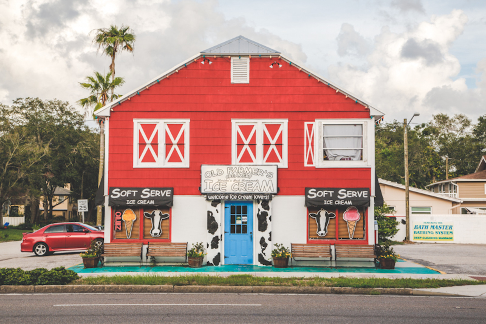 Old Farmer's Creamery