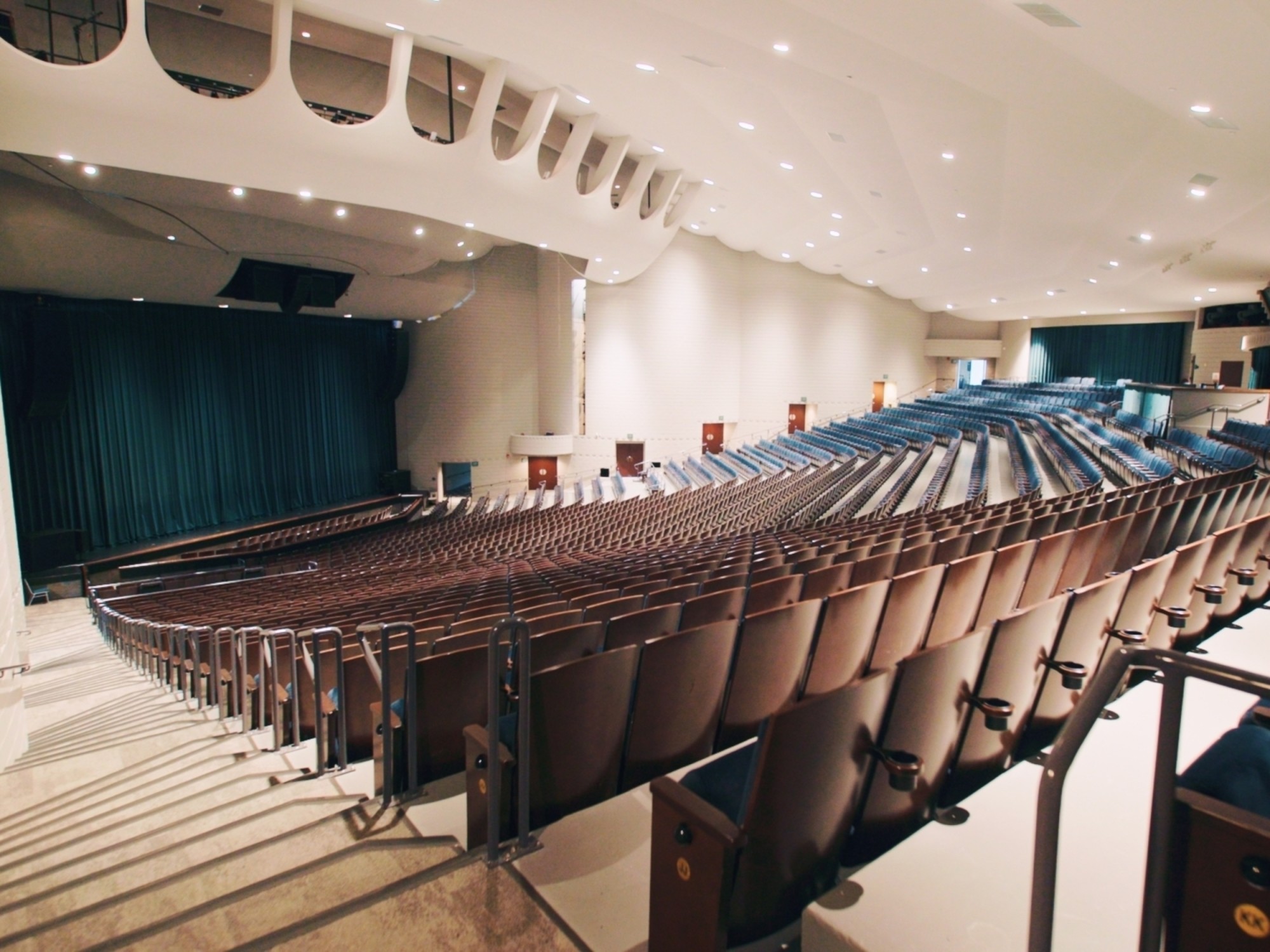 Ruth Eckerd Hall interior credit John Wells