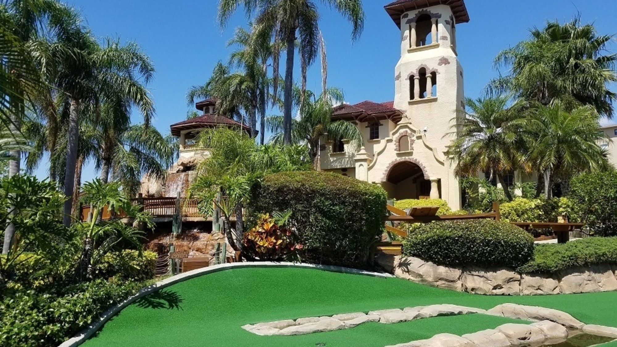 Smuggler's Cove Adventure Golf