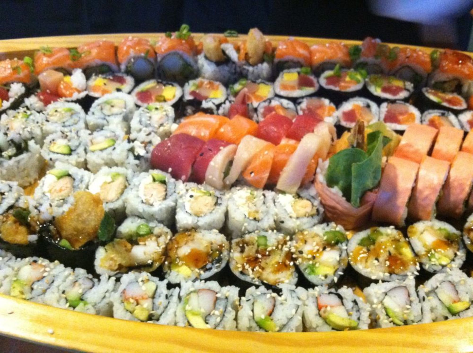 Hook's Sushi Bar & Thai Food