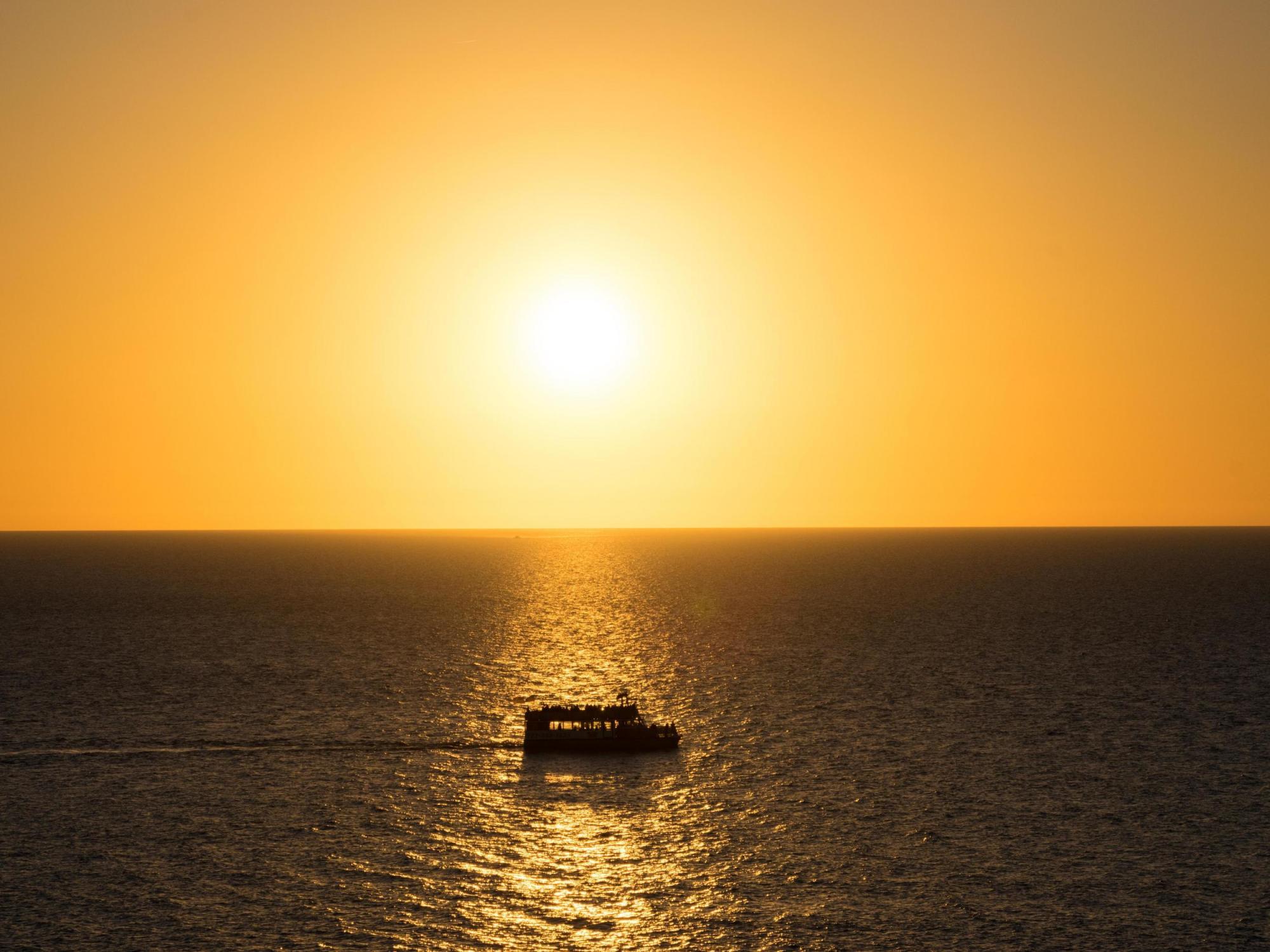 tropics boat tours sunset