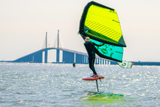 Kitesurfing Skyway