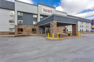 SPARK BY HILTON - MATTESON