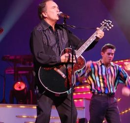 HOT AUGUST NIGHTS - A TRIBUTE TO NEIL DIAMOND