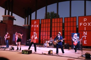 FOX POINTE PRESENTS: DICK DIAMOND & THE DUSTERS