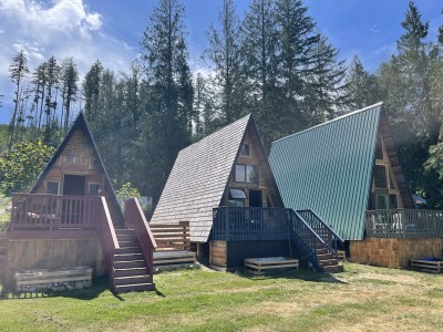 The Laughing Oyster Restaurant and Accommodations