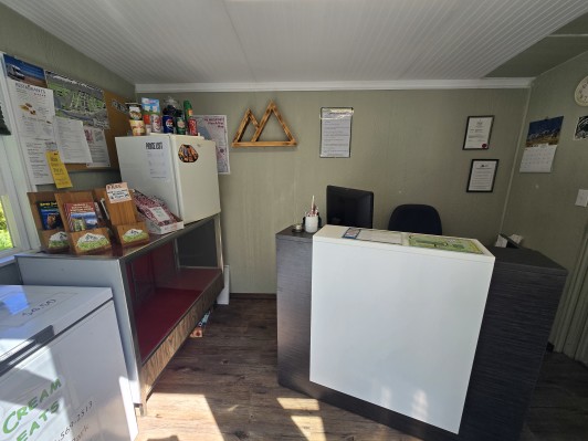 Beaverview-rv-reception-and-store