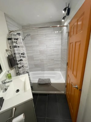 Black-brook-lodge-cedar-washroom