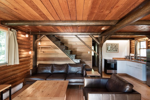 Bodega Ridge Lodge & Cabin interior1