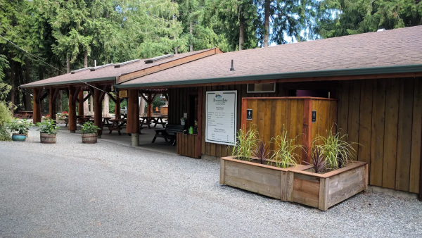 Brannen Lake RV Park & Campsite Bathrooms