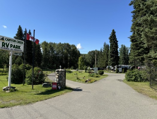 Canyon-creek-campground-front-sign
