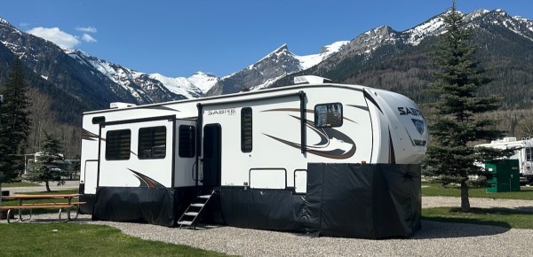 Fernie-rv-resort-skirted-rv