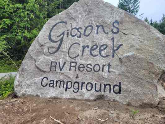 Gibsons-creek-rv-resort-front-sign-small