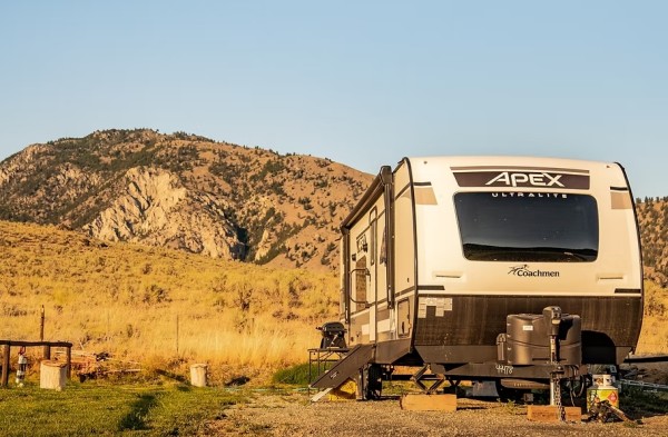 Nighthawk-RV-site