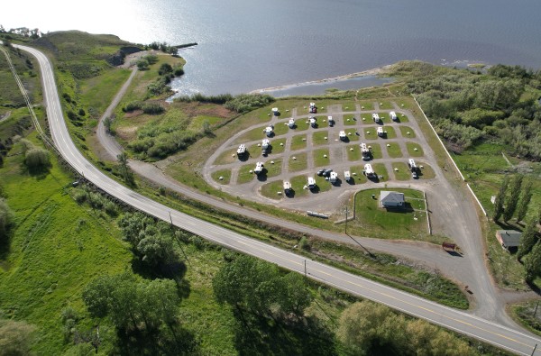 Quilchena-Point-RV-Park-overview with lake