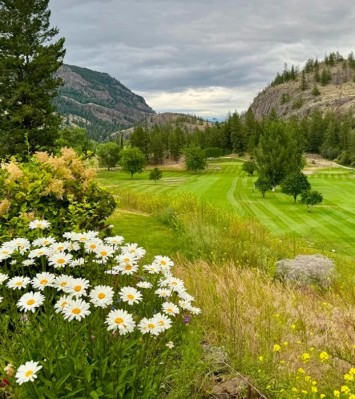 Twin-Lakes-Golf-and-RV-Resort-golf