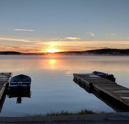 Barneys Lakeside Sunset