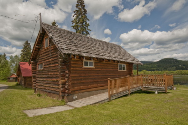 Canim Lake rustic cabin