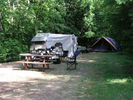 Castlegar cabins tent sites