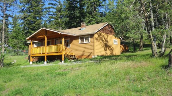 Evergreen Fishing Resort Cottage