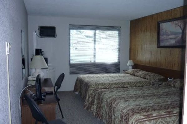 Greenview Motel & RV Park room four