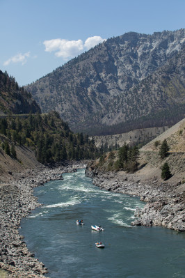 kumsheen-rafting-resort-view