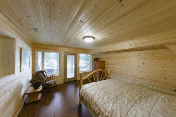Peaceful Cove Resort Cabin Bedroom