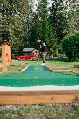 Riverside Mini Golf