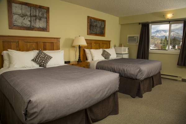 Red Tree Lodge Superior Room